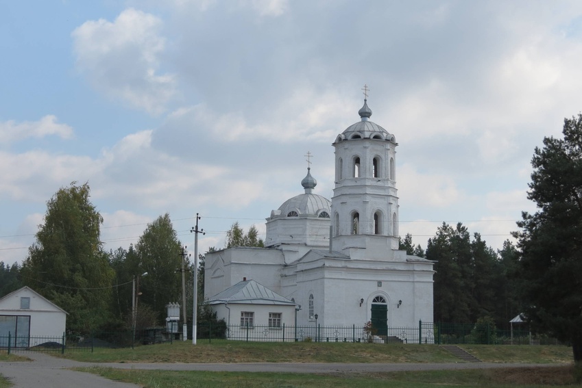 Храм Троицы Живоначальной  с. Окуни, Чернянского района